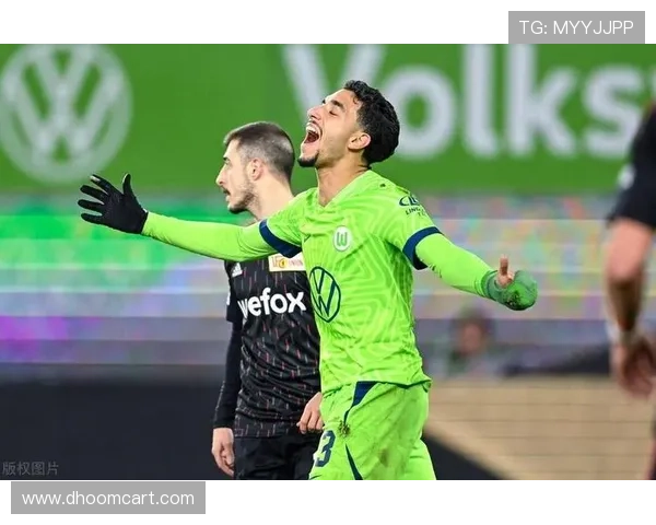 德甲战局波动：强队失利推动争冠格局再生变数分析