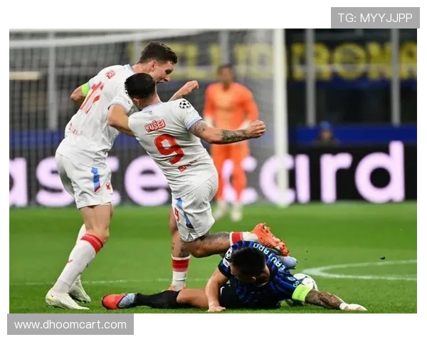 国际米兰阵容老化隐现,当前阶段稳定性逐步面临考验 国际米兰阵容老化隐现,当前阶段稳定性逐步面临考验